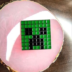 Women’s Jewelry Cute Green and Black Pixel Art Pin Minecraft Creeper